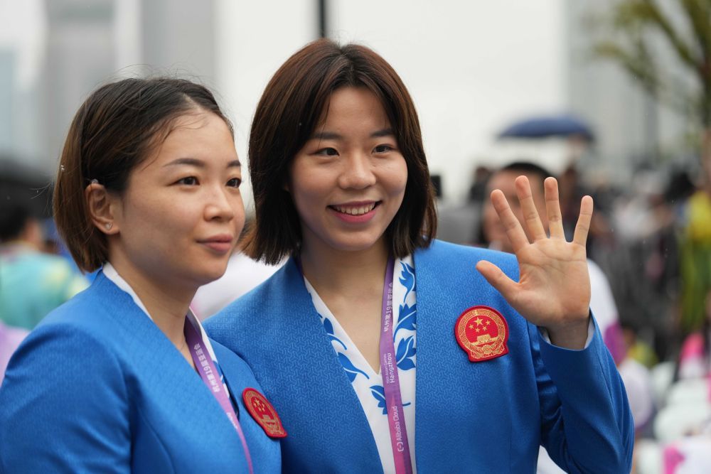 送彩金500的网站大白菜长袖女衬衫